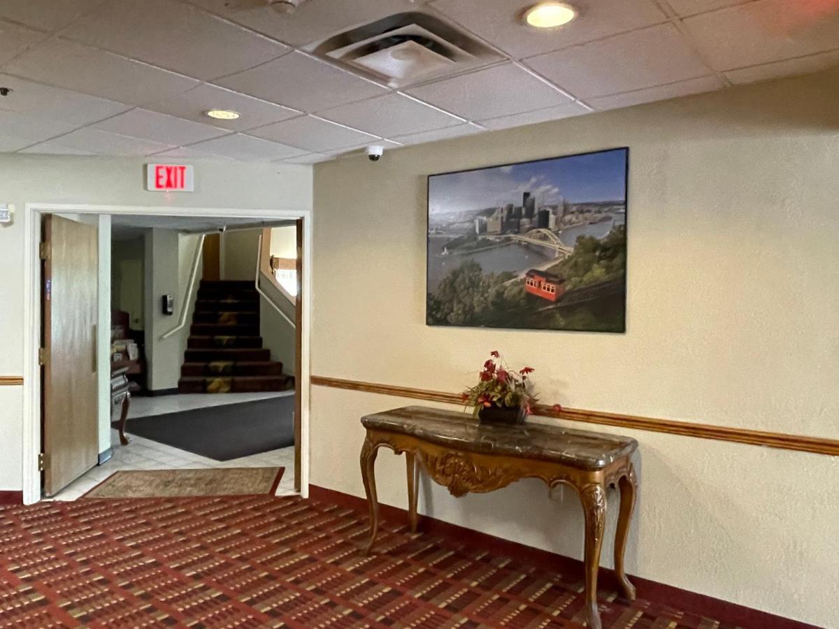 Airport Lodging Pittsburgh Airport Hotell Coraopolis Exteriör bild